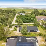 度假居 Riekje - 2-3km From The Sea By Interhome *