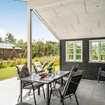 Riekje - 2-3km From The Sea By Interhome