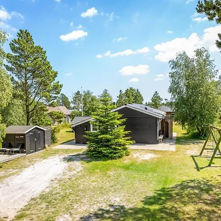 Riekje - 2-3km From The Sea By Interhome Дом отдыха