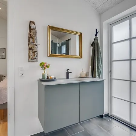 Riekje - 2-3km From The Sea By Interhome Feriehus *