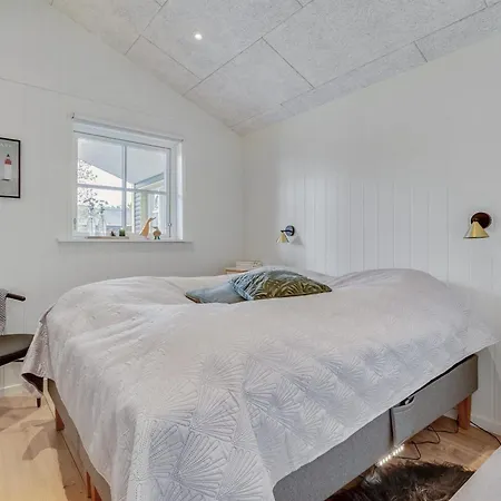 Riekje - 2-3km From The Sea By Interhome Feriehus