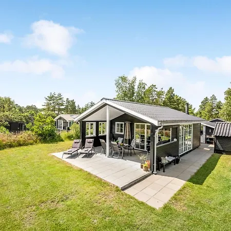 Riekje - 2-3km From The Sea By Interhome Feriehus *