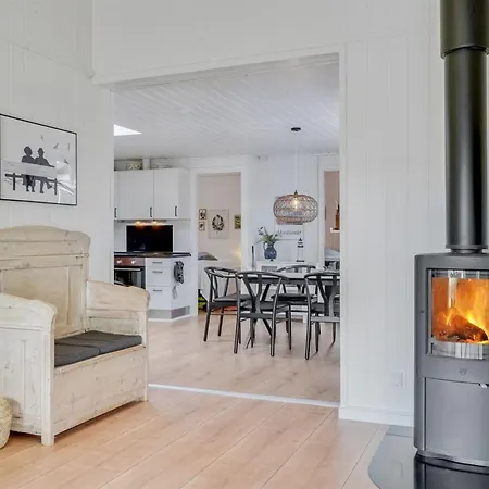 Casa vacanze Riekje - 2-3km From The Sea By Interhome