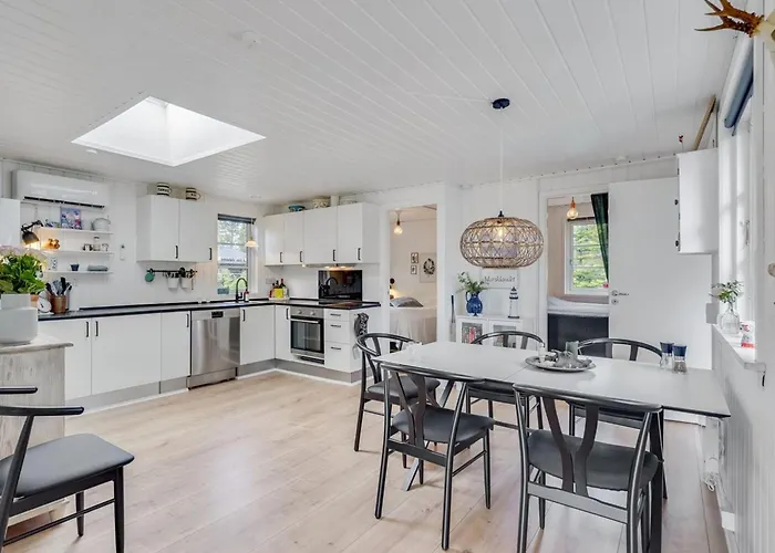 Riekje - 2-3km From The Sea By Interhome Hébergement de vacances