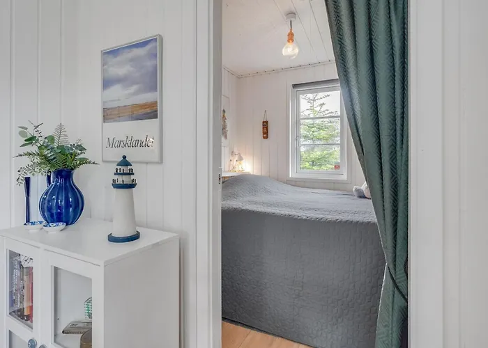 Riekje - 2-3km From The Sea By Interhome